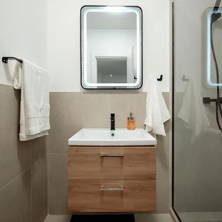 Apartment Mpm In Odyssey -spa Pools & Mamaia